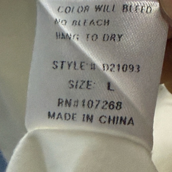 Elegant White Lace Dress - Picture 10 of 13